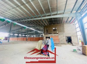 xuong-moi-toanh-dt-1000m2-gia-chi-52usdm2-khoang-hon-136trm2thang-ngay-kcn-le-minh-xuan
